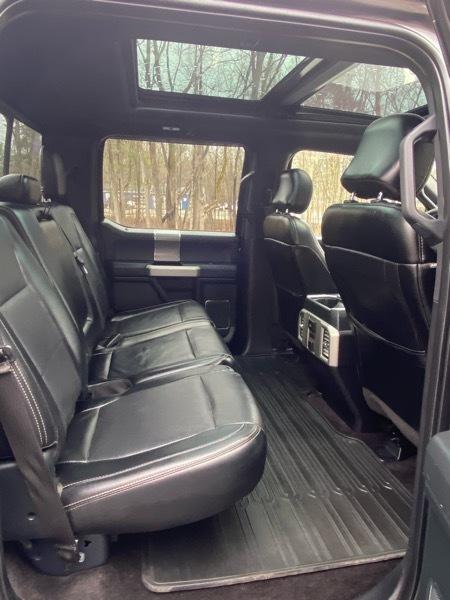 Ford F-150 4WD SuperCrew 145" Lariat 2016