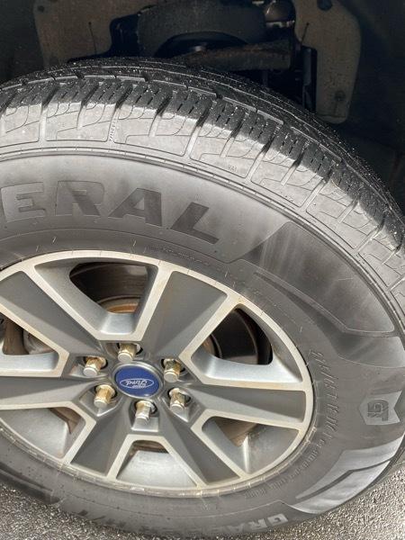 Ford F-150 4WD SuperCrew 145" Lariat 2016