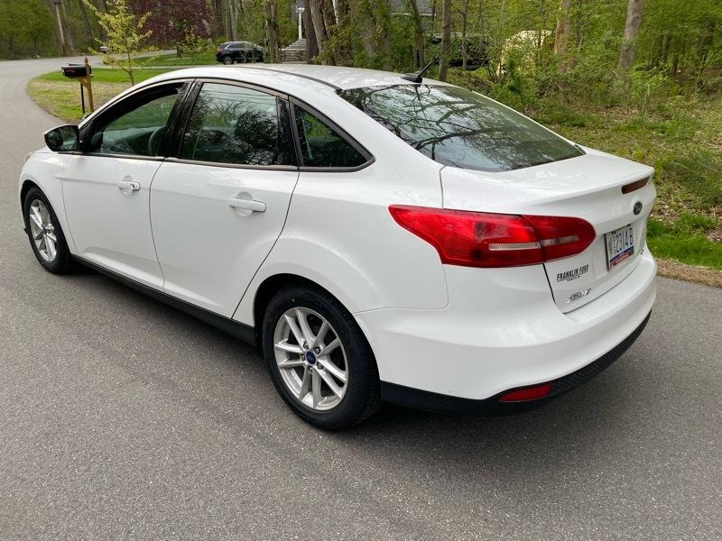 Ford Focus SE Sedan 2016