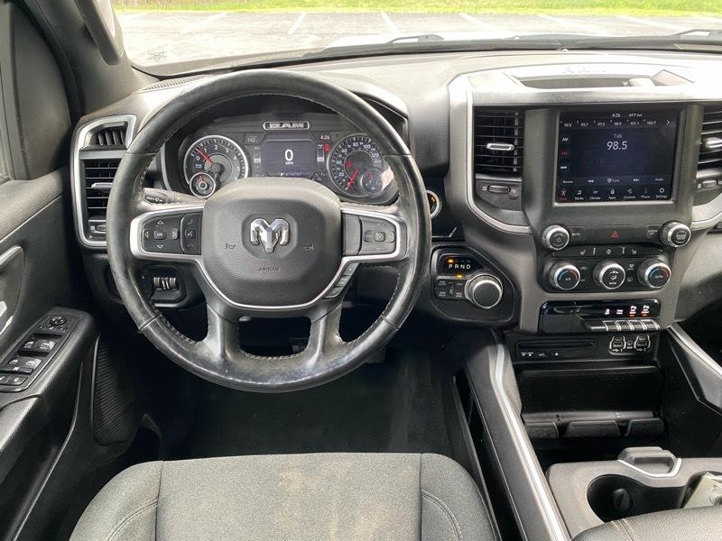 RAM 1500 Big Horn Crew Cab SWB 4WD 2019