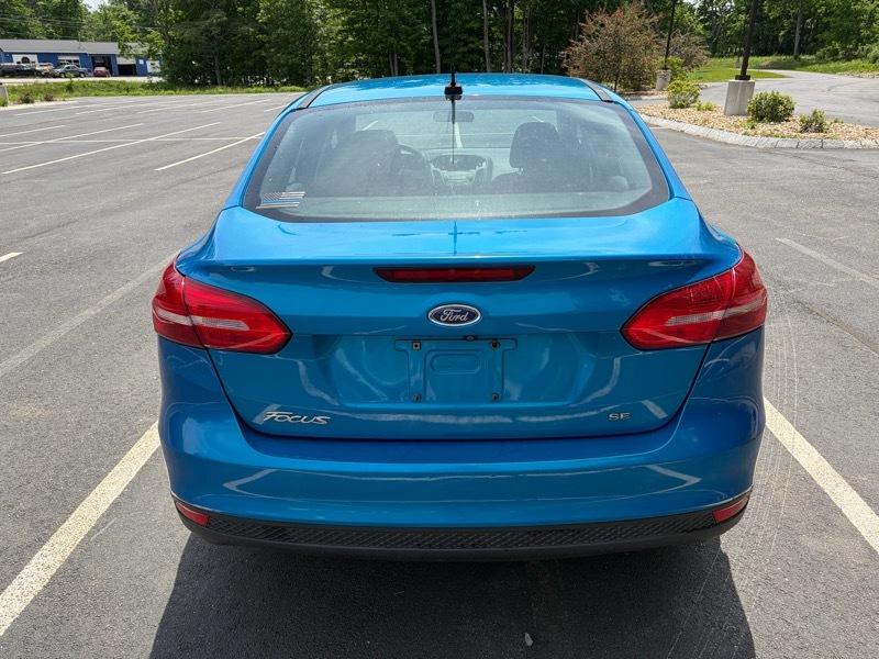 Ford Focus SE Sedan 2016