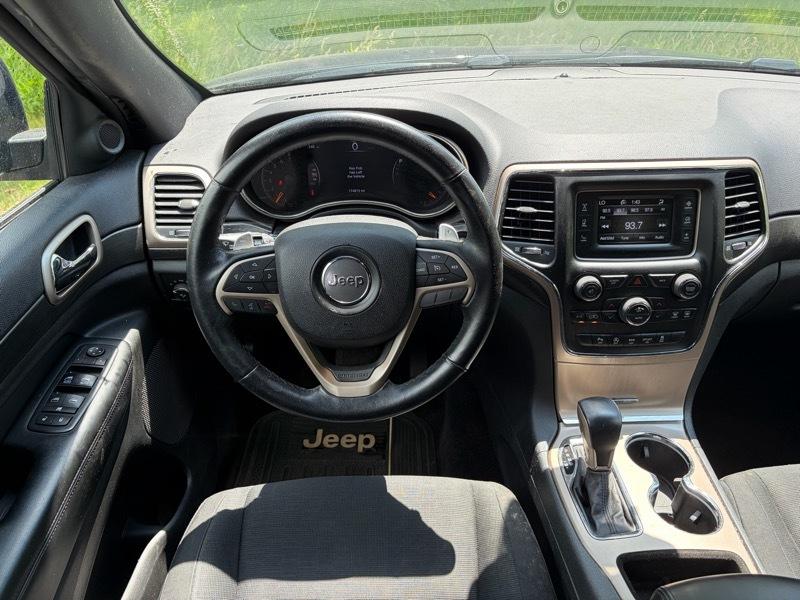 Jeep Grand Cherokee Laredo 4WD 2017
