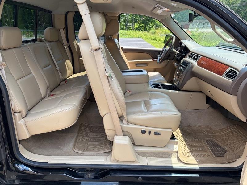 GMC Sierra 1500 Ext Cab 143.5" WB SLT 2011