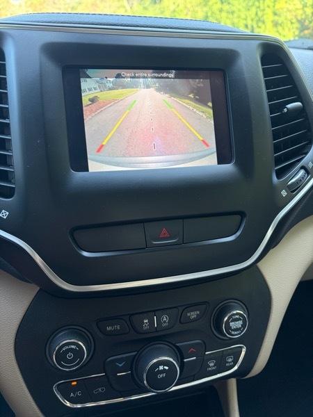 Jeep Cherokee Latitude FWD 2019