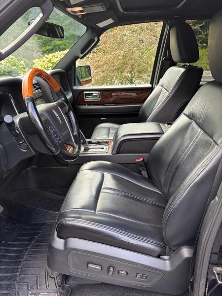 Lincoln Navigator Select 4WD 2017