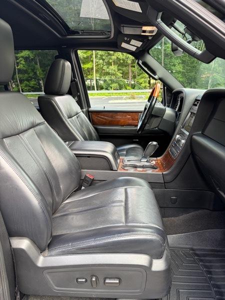 Lincoln Navigator Select 4WD 2017