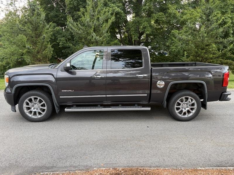 GMC Sierra 1500 Denali Crew Cab 4WD 2014