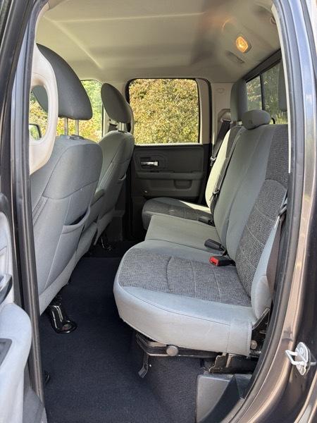 RAM 1500 Big Horn 4x4 Quad Cab 6'4" Box 2018