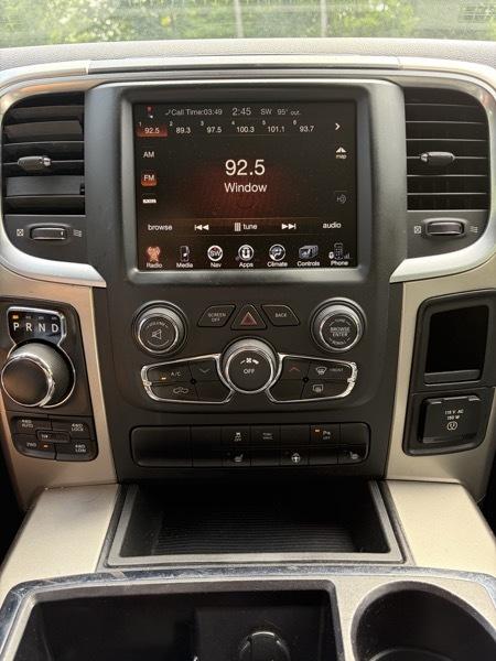 RAM 1500 SLT Crew Cab 4WD 2013