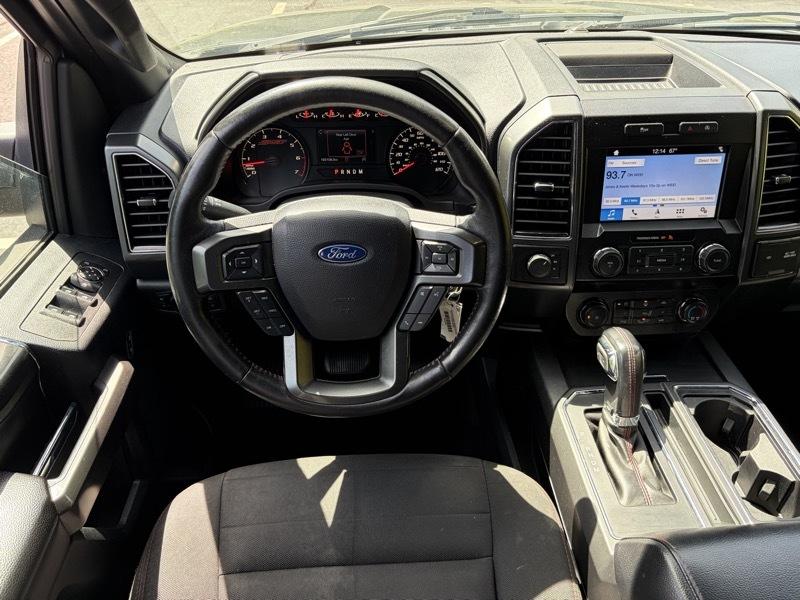 Ford F-150 4WD SuperCab 145" XLT 2019