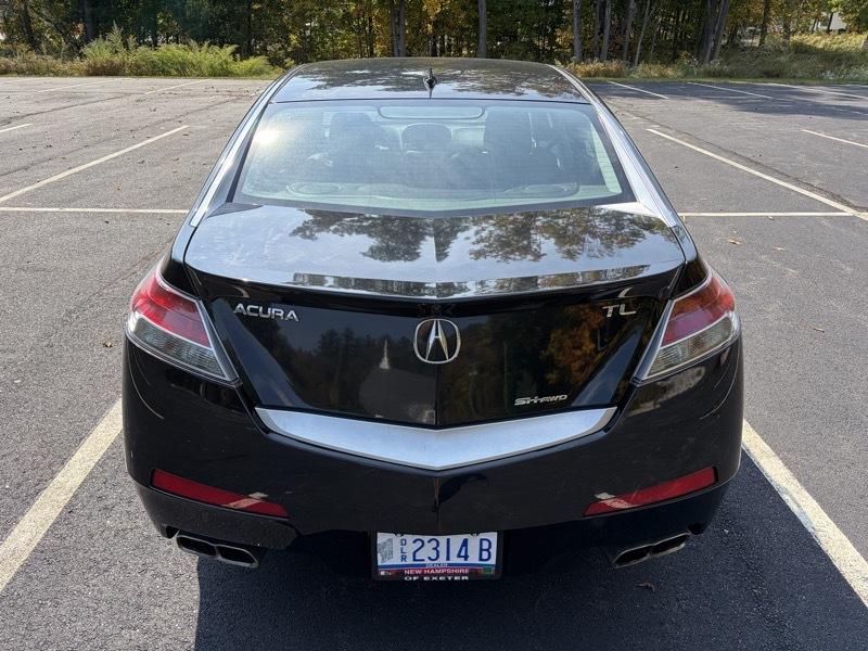 Acura TL 5-Speed AT SH-AWD with Tech Package 2010