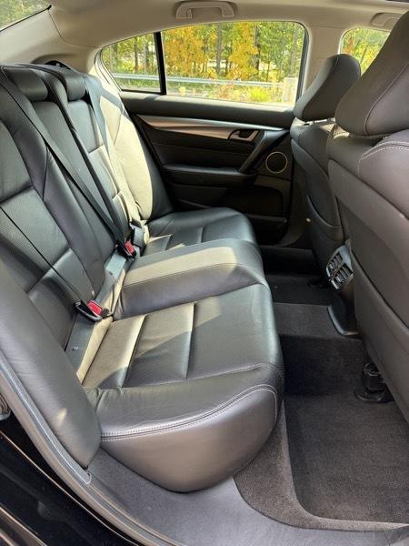 Acura TL 5-Speed AT SH-AWD with Tech Package 2010