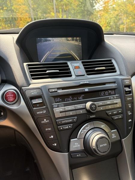 Acura TL 5-Speed AT SH-AWD with Tech Package 2010