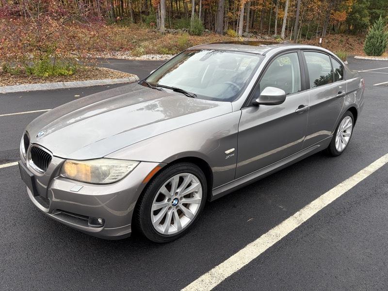 BMW 3-Series 328i xDrive SA 2011