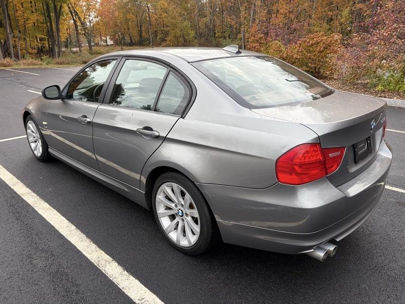 BMW 3-Series 328i xDrive SA 2011