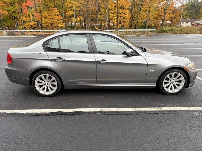 BMW 3-Series 328i xDrive SA 2011