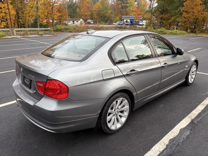 BMW 3-Series 328i xDrive SA 2011