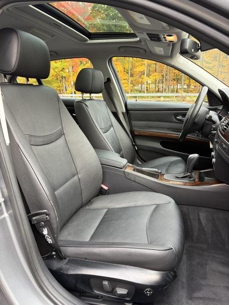BMW 3-Series 328i xDrive SA 2011