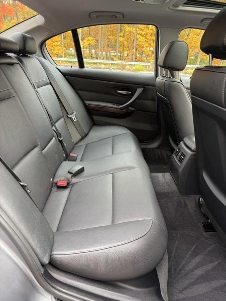 BMW 3-Series 328i xDrive SA 2011