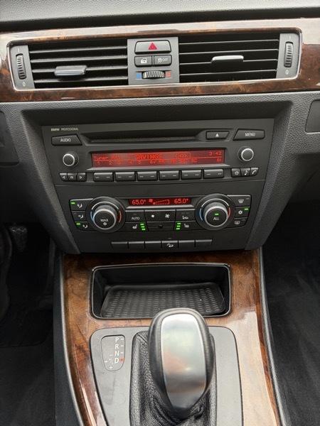 BMW 3-Series 328i xDrive SA 2011