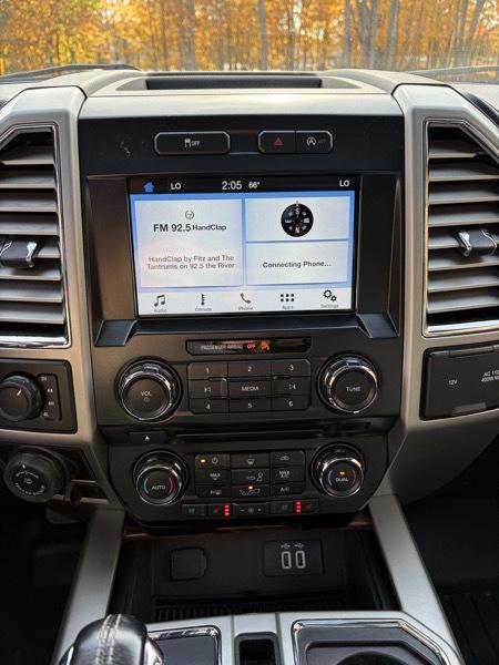 Ford F-150 Lariat SuperCrew 5.5-ft. Bed 4WD 2016