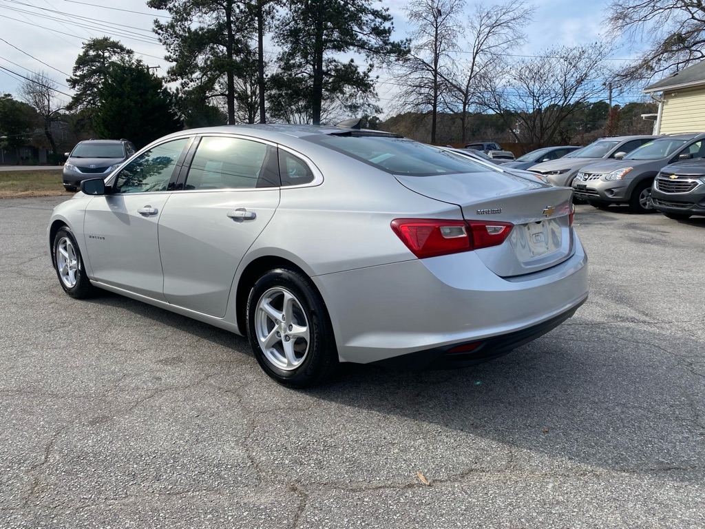 Chevrolet Malibu  2017