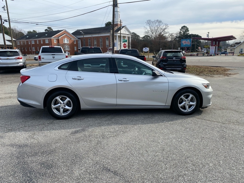 Chevrolet Malibu  2017