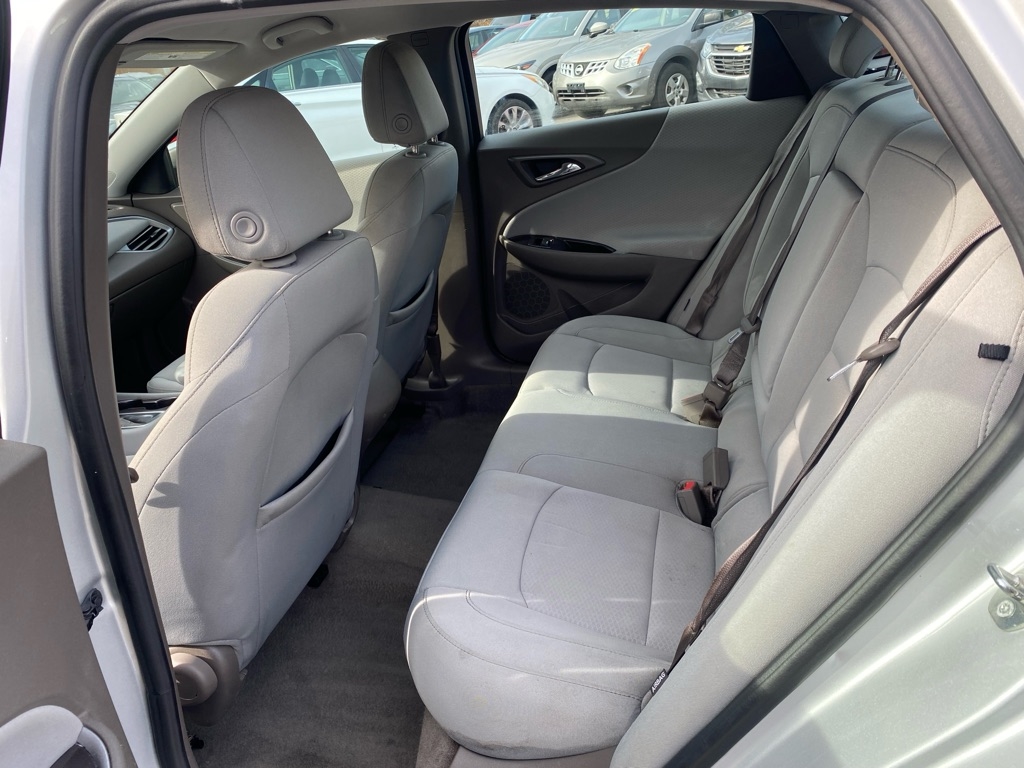 Chevrolet Malibu  2017