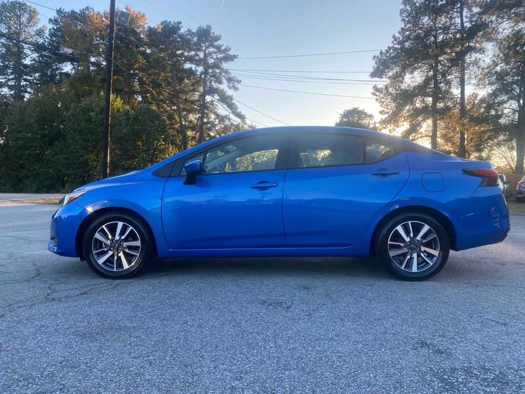 Nissan Versa  2023