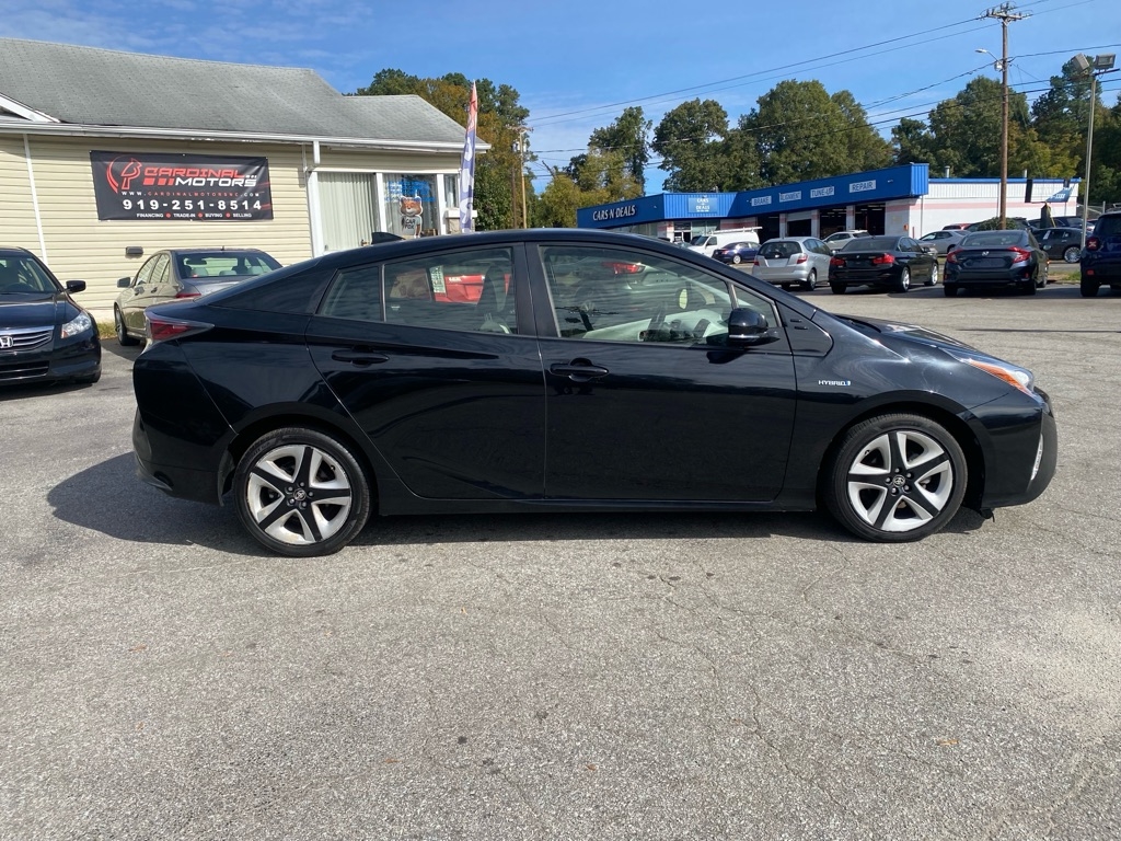 Toyota Prius  2016 Toyota Prius  2016