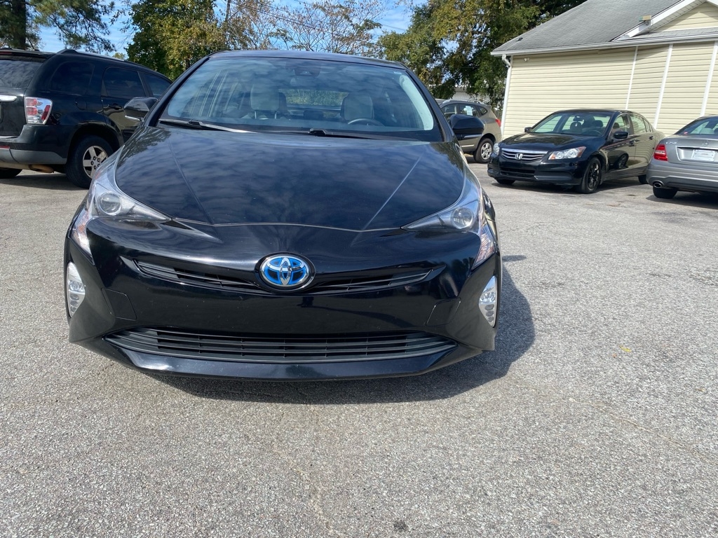 Toyota Prius  2016 Toyota Prius  2016