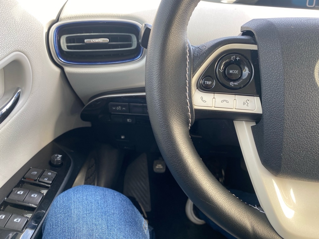 Toyota Prius  2016 Toyota Prius  2016