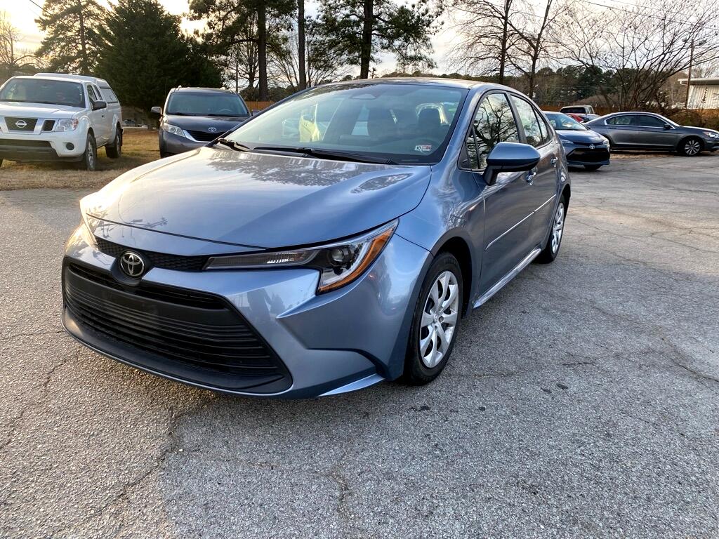 2024 Toyota Corolla LE's photo