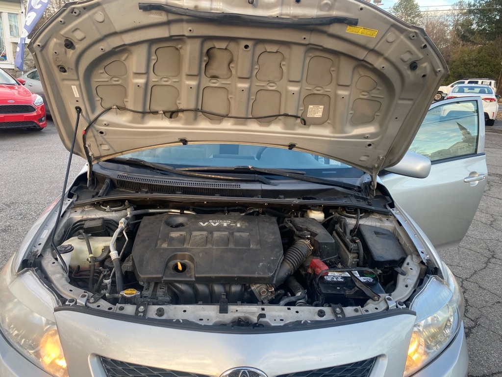 Toyota Corolla  2009