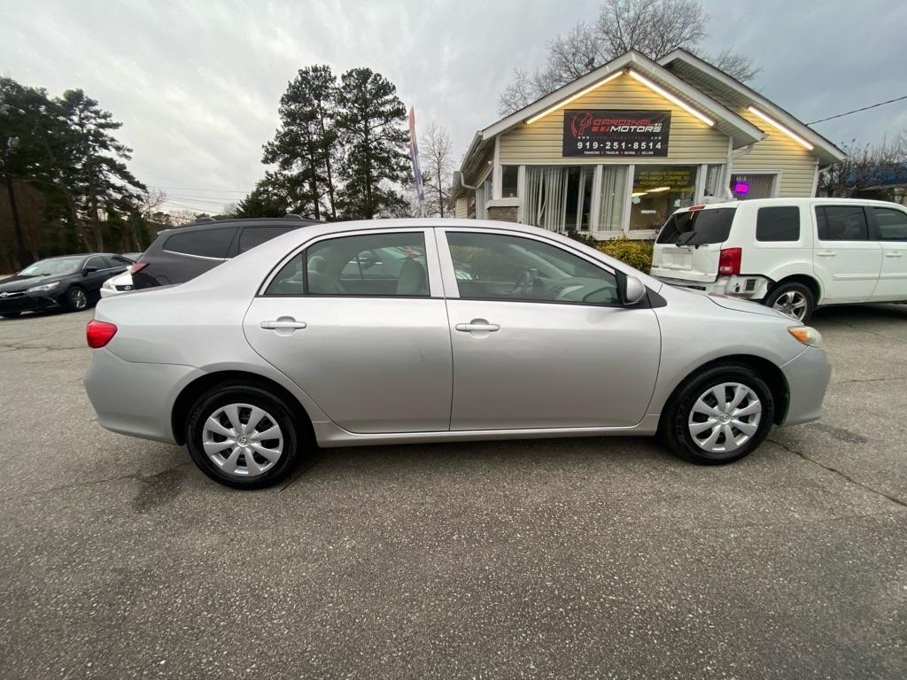 Toyota Corolla  2009