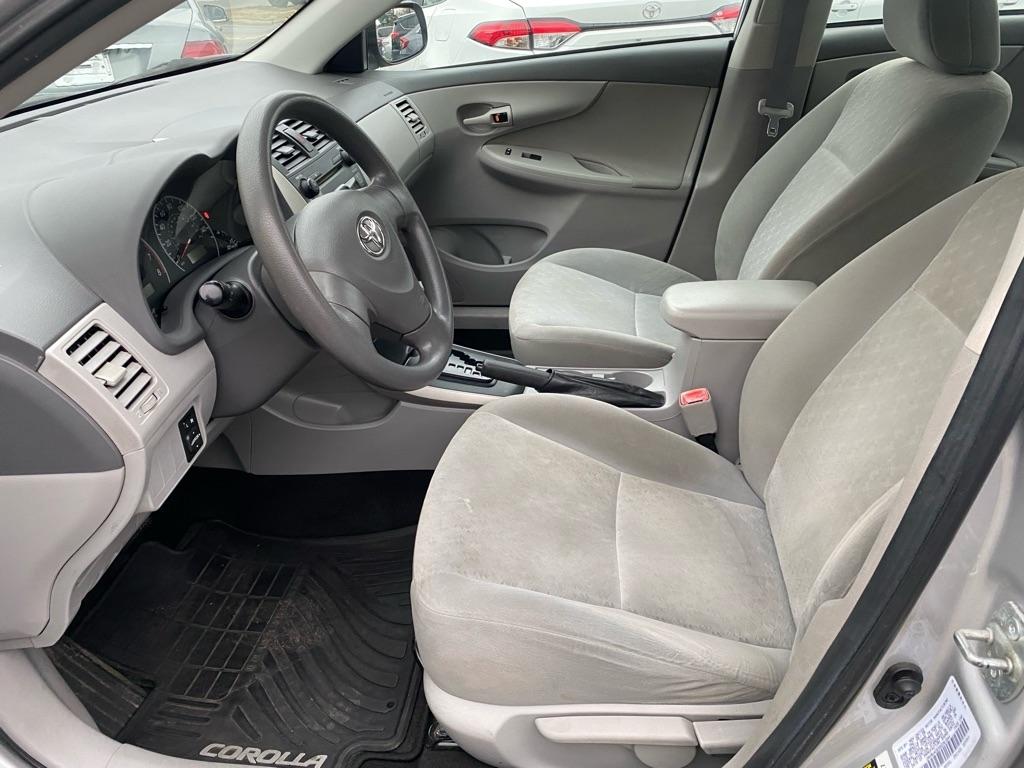 Toyota Corolla  2009