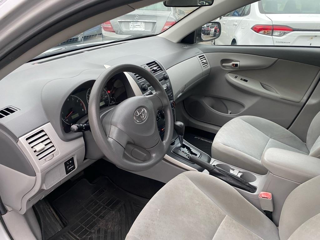 Toyota Corolla  2009