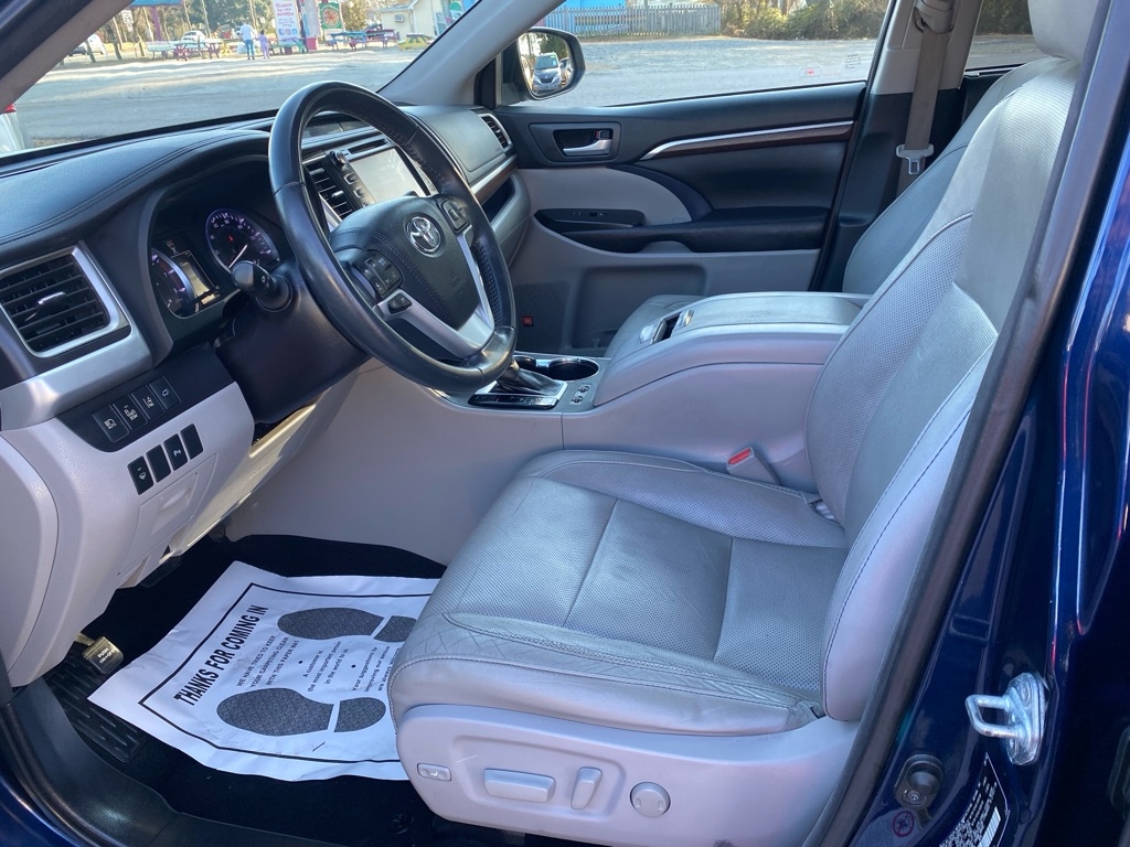 Toyota Highlander  2016