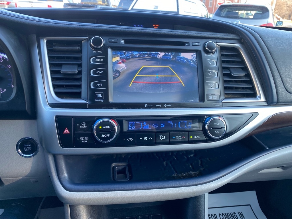 Toyota Highlander  2016