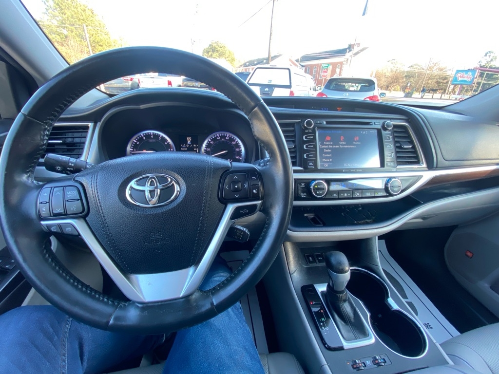 Toyota Highlander  2016