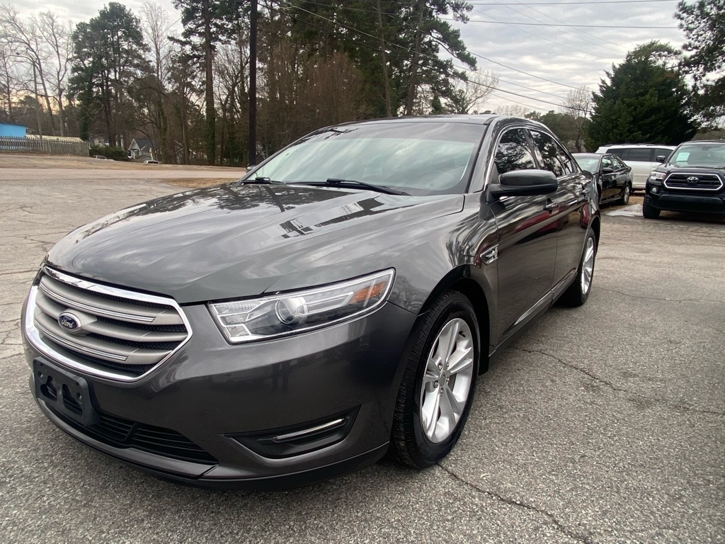 Ford Taurus  2015