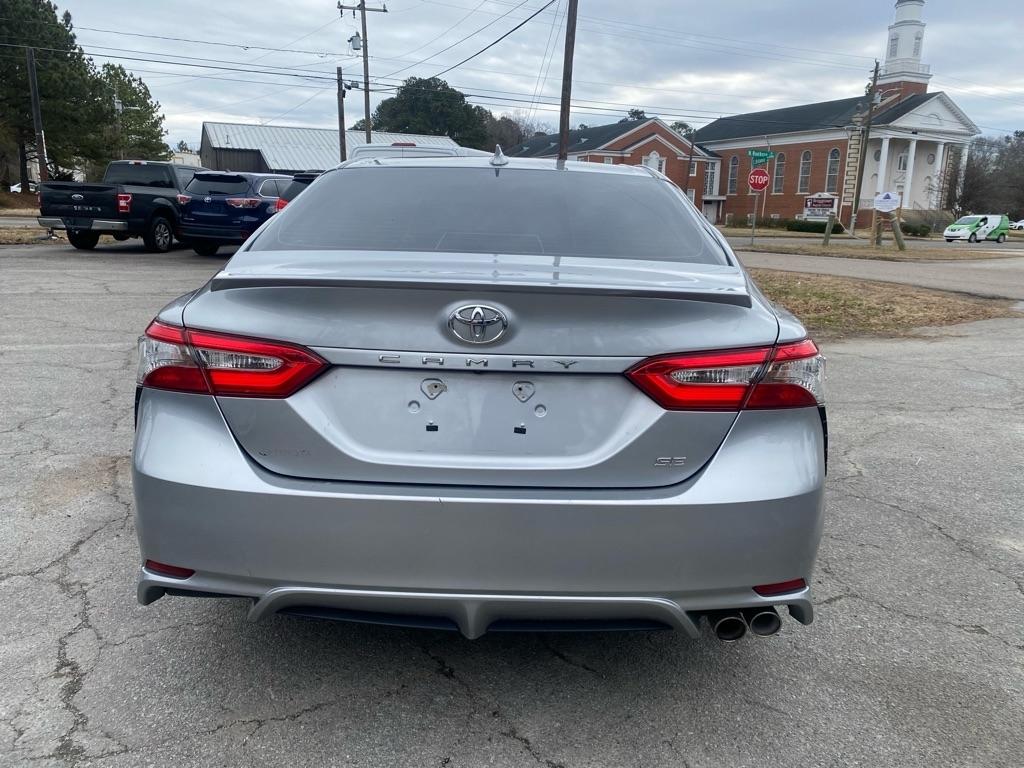 Toyota Camry  2019