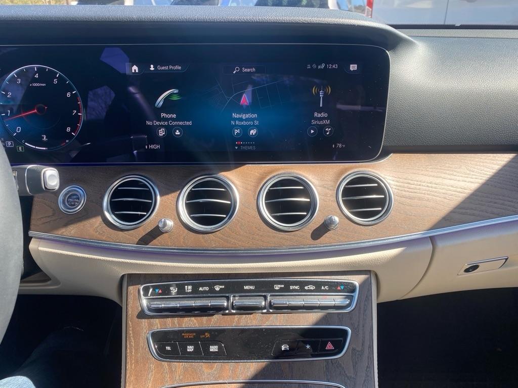 Mercedes-Benz E-Class  2022