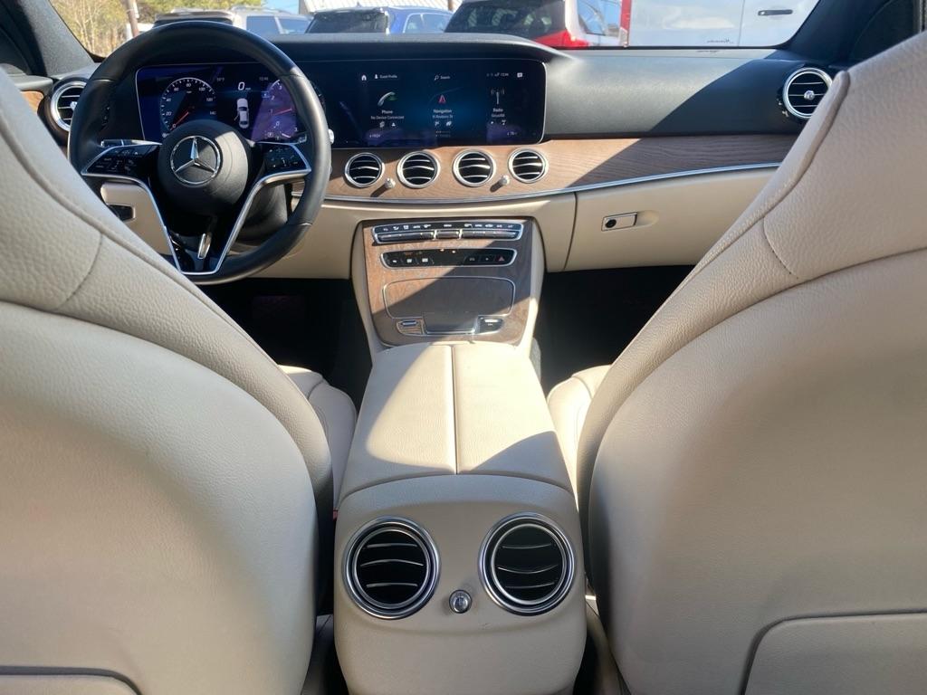 Mercedes-Benz E-Class  2022