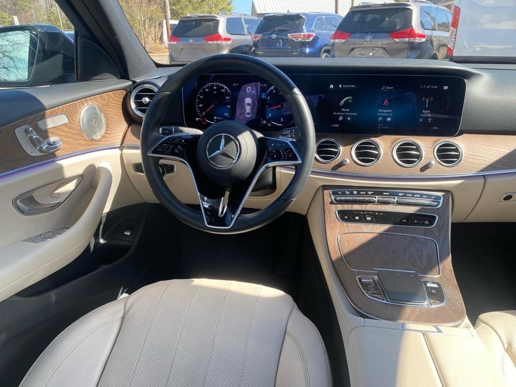 Mercedes-Benz E-Class  2022