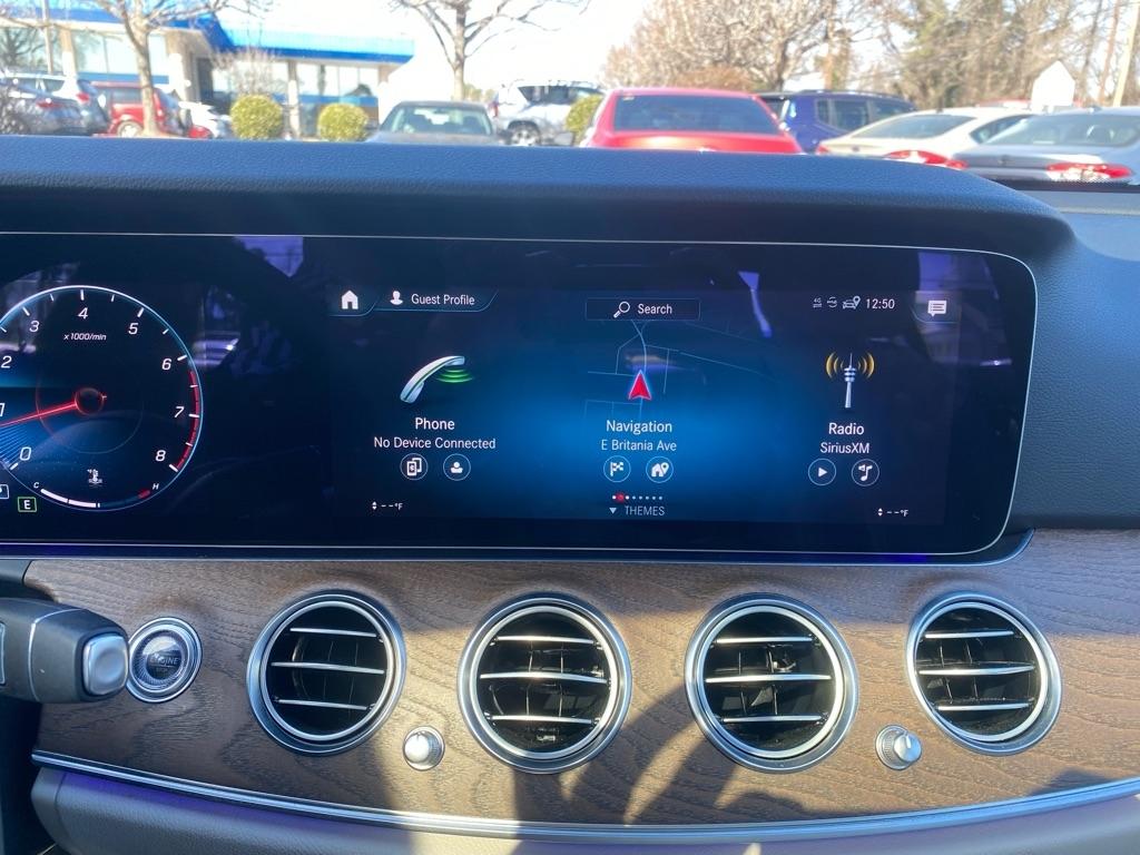 Mercedes-Benz E-Class  2022