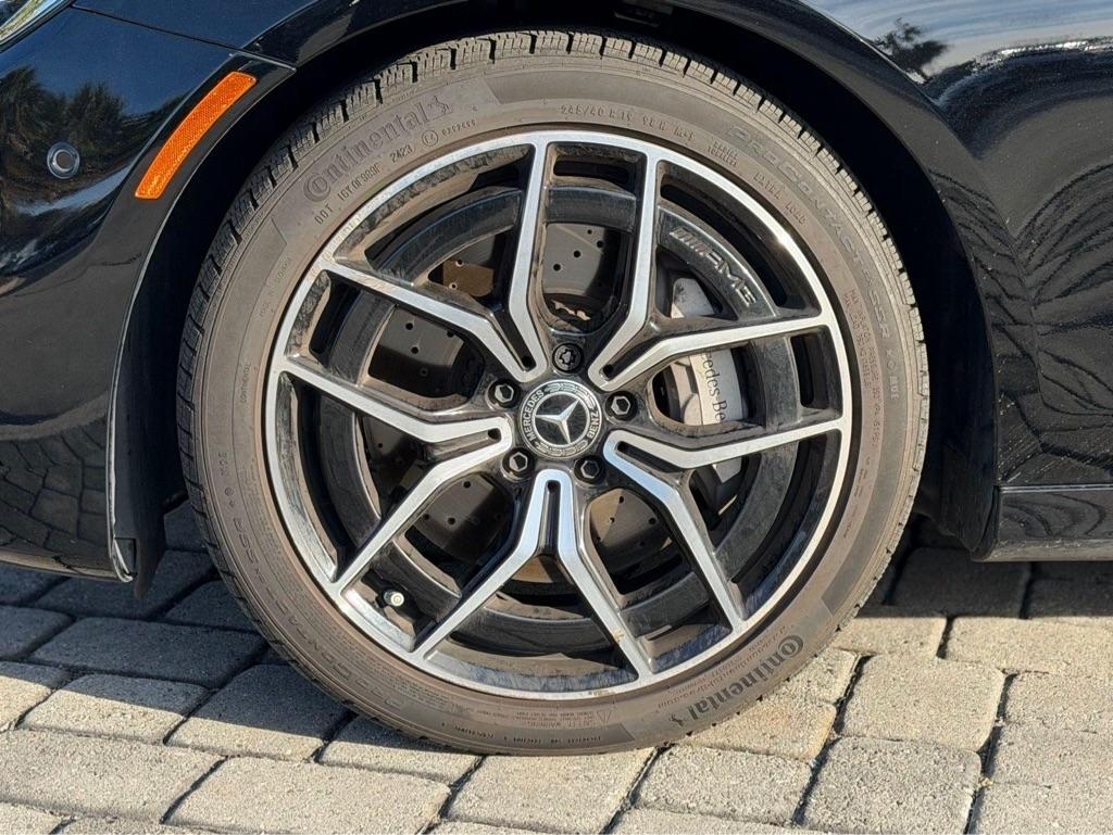 Mercedes-Benz E-Class  2022