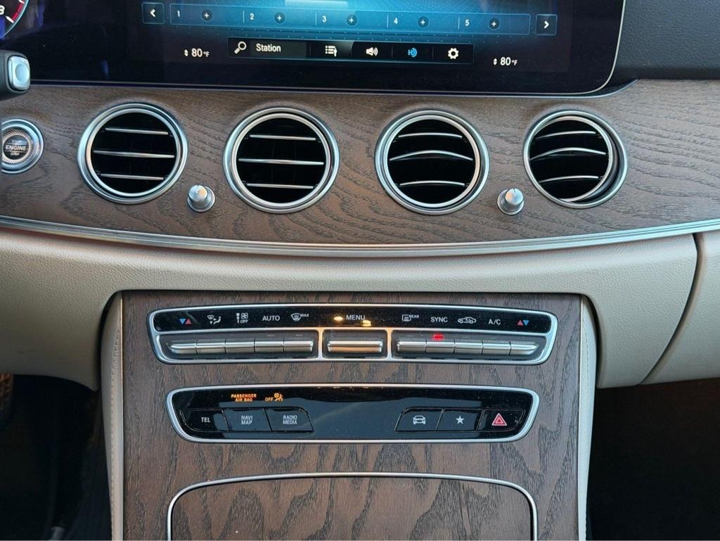 Mercedes-Benz E-Class  2022