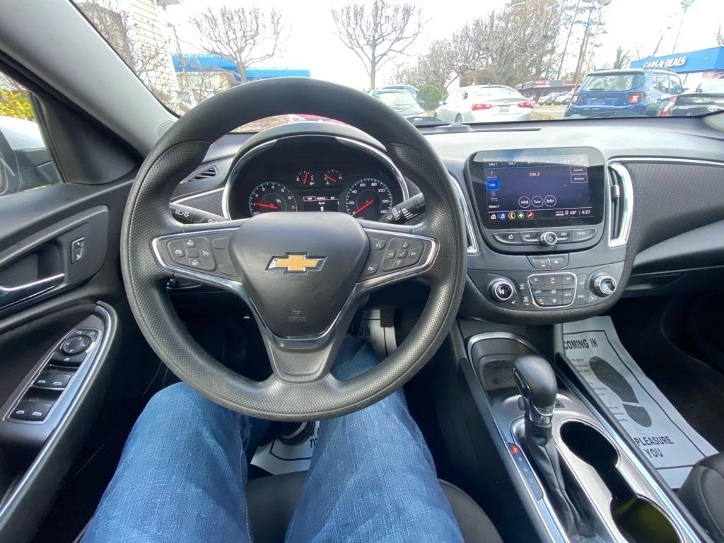 Chevrolet Malibu  2021