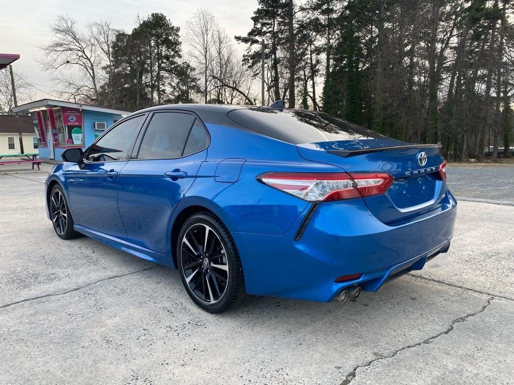 Toyota Camry  2020